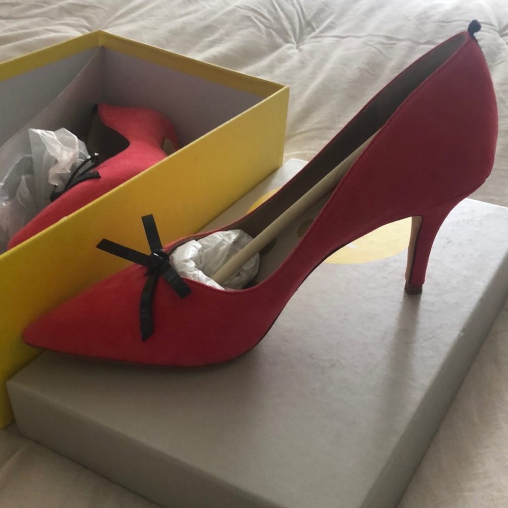 Pink suede Boden heels